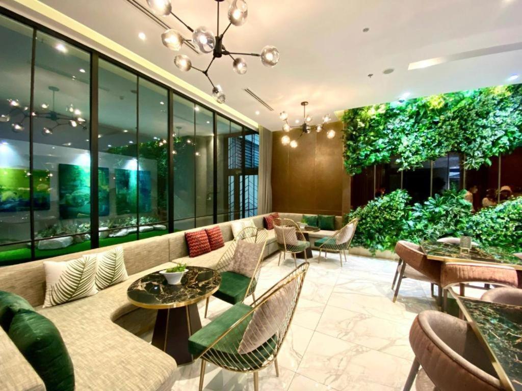 Apartment Lusso - D1mension & Zenity Residence, Sg's Heart